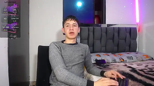 Mr daren  online show from March 3, 5:07 pm