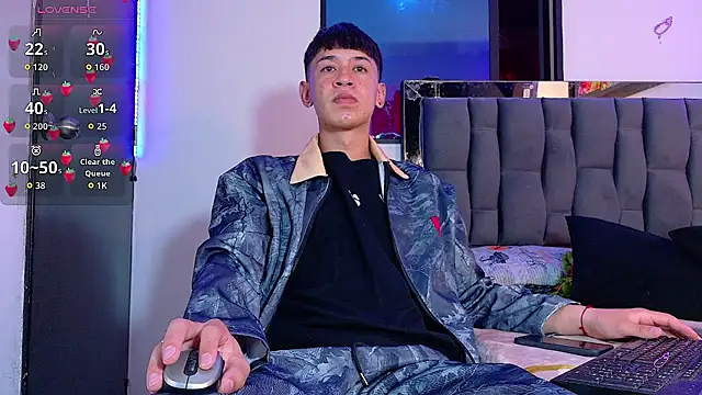 Mr daren  online show from September 8, 4:17 pm