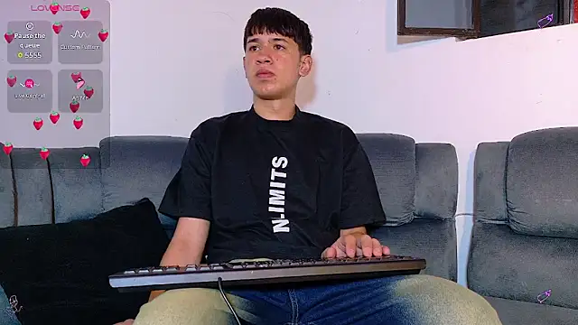 Mr daren  online show from October 4, 6:28 pm