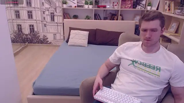 EthanPinkman online show from March 19, 6:24 am