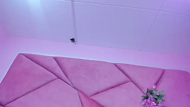 LilithCooperr  online show from December 13, 12:53 am