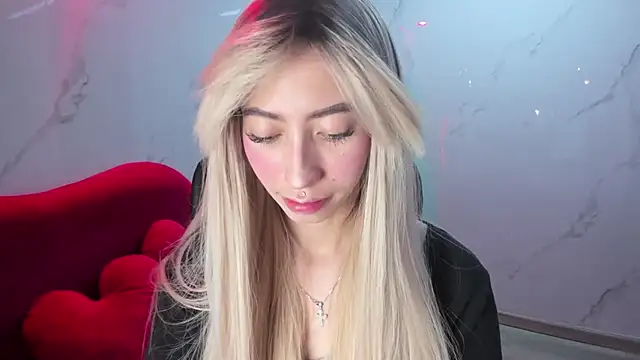 LilithCooperr  online show from November 4, 10:31 pm