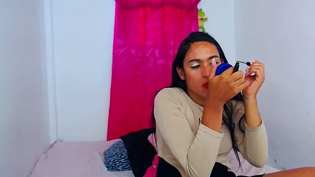 Snapshot of misss_estrella chatting on September 20, 8:32 pm misss estrella online show from September 20, 8:32 pm