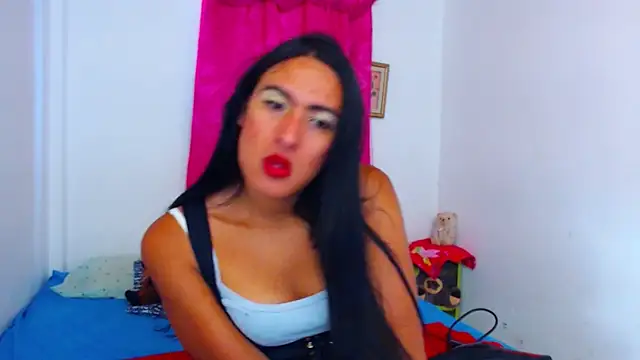 Snapshot of misss_estrella chatting on September 28, 5:18 pm misss estrella online show from September 28, 5:18 pm