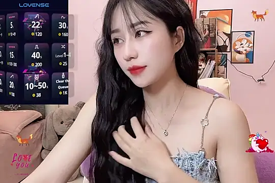  LLisa  online show from March 9, 5:49 pm