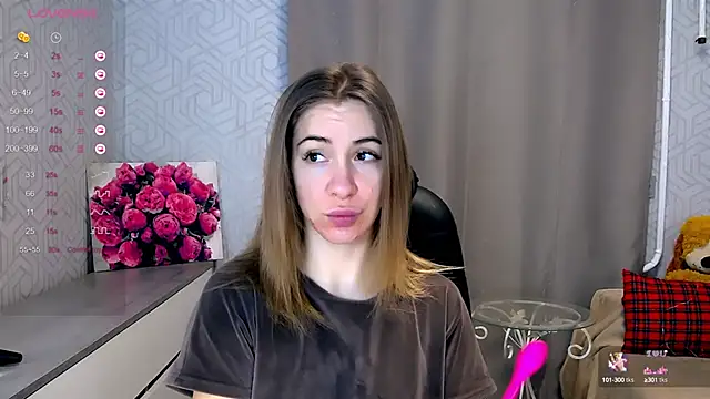 Naughty  Megan online show from February 12, 4:33 am