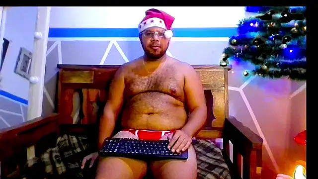 Snapshot of Evert_hairyboy chatting on December 16, 6:35 pm Evert hairyboy online show from December 16, 6:35 pm