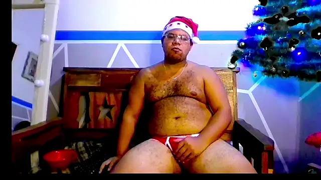 Snapshot of Evert_hairyboy chatting on December 18, 3:51 pm Evert hairyboy online show from December 18, 3:51 pm