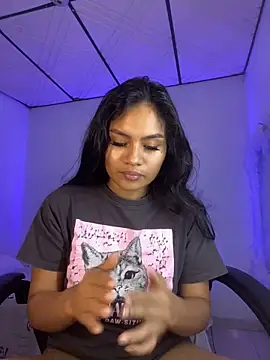 Riana Kean online show from February 6, 10:32 pm