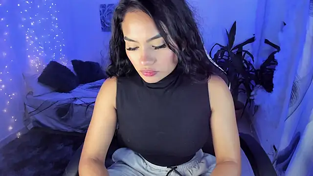 Riana Kean online show from September 9, 2:22 am