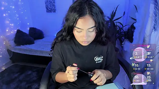 Riana Kean online show from October 7, 10:51 pm