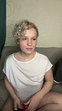 MrMrsRight online show from March 11, 7:25 pm