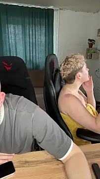 MrMrsRight online show from September 27, 8:41 am