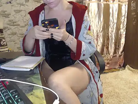  Kitti  online show from December 13, 3:38 am