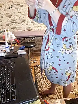  Kitti  online show from March 10, 6:12 pm