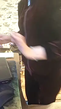  Kitti  online show from March 13, 9:59 pm