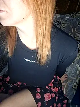  Kitti  online show from October 5, 5:00 pm