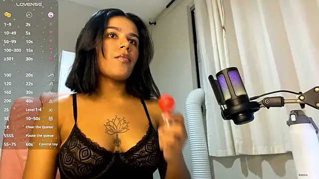 Snapshot of ninapego chatting on March 15, 11:50 pm ninapego online show from March 15, 11:50 pm