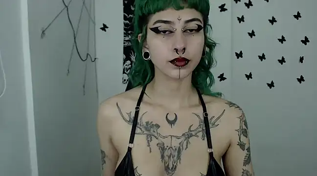 Snapshot of n0sferatus__ chatting on January 7, 5:12 am n0sferatus online show from January 7, 5:12 am