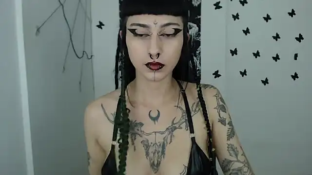 Snapshot of n0sferatus__ chatting on March 14, 3:15 am n0sferatus online show from March 14, 3:15 am