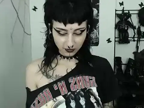 Snapshot of n0sferatus__ chatting on September 26, 2:26 am n0sferatus online show from September 26, 2:26 am