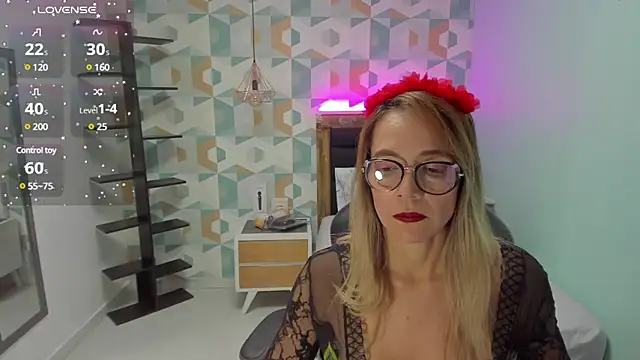 CATIAJONES online show from January 18, 6:53 pm