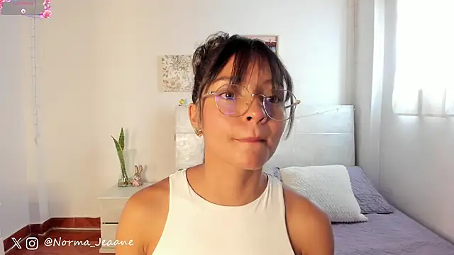 Snapshot of Norma-Jeaane chatting on December 16, 4:38 pm Norma-Jeaane online show from December 16, 4:38 pm