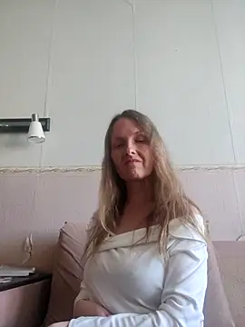 Evelina cute online show from October 1, 10:10 am