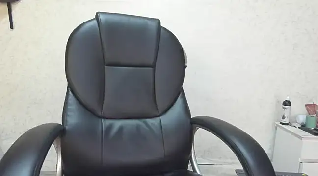 Snapshot of Teilor_Creed chatting on January 13, 9:31 pm Teilor Creed online show from January 13, 9:31 pm