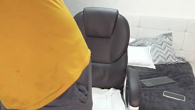 Snapshot of Teilor_Creed chatting on March 14, 11:00 pm Teilor Creed online show from March 14, 11:00 pm