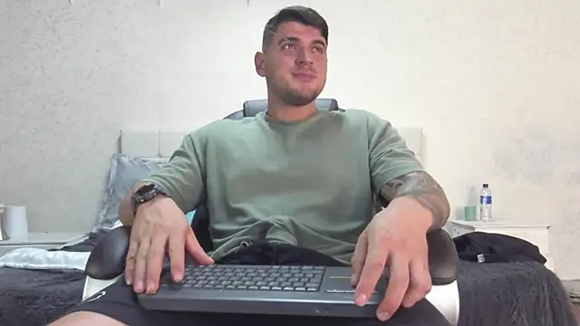 Snapshot of Teilor_Creed chatting on March 17, 5:16 pm Teilor Creed online show from March 17, 5:16 pm