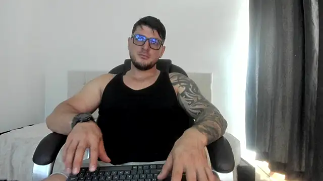 Snapshot of Teilor_Creed chatting on September 24, 7:17 pm Teilor Creed online show from September 24, 7:17 pm