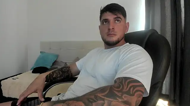 Snapshot of Teilor_Creed chatting on September 30, 8:14 pm Teilor Creed online show from September 30, 8:14 pm