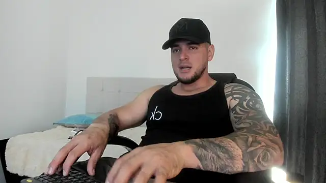 Snapshot of Teilor_Creed chatting on October 2, 8:05 pm Teilor Creed online show from October 2, 8:05 pm