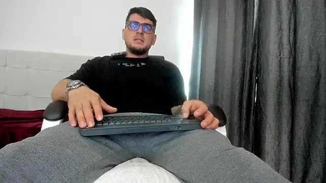 Snapshot of Teilor_Creed chatting on November 1, 2:52 pm Teilor Creed online show from November 1, 2:52 pm