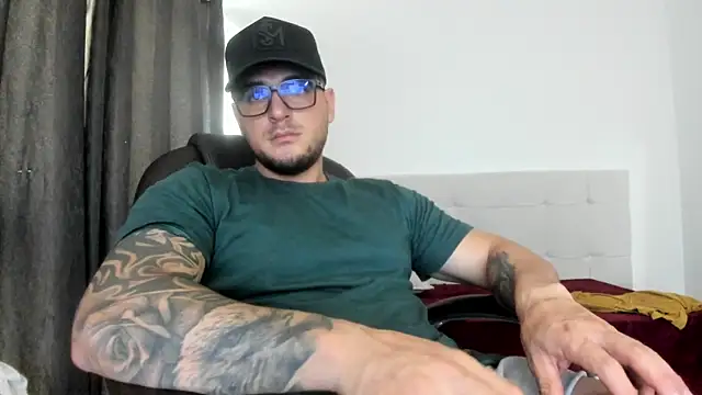 Snapshot of Teilor_Creed chatting on November 5, 8:20 pm Teilor Creed online show from November 5, 8:20 pm