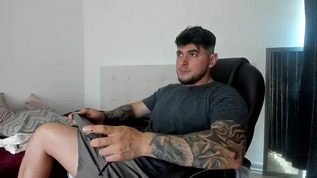 Snapshot of Teilor_Creed chatting on November 8, 8:18 pm Teilor Creed online show from November 8, 8:18 pm