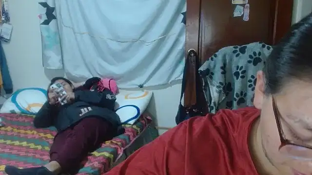 clayre and jill online show from November 7, 2:11 am