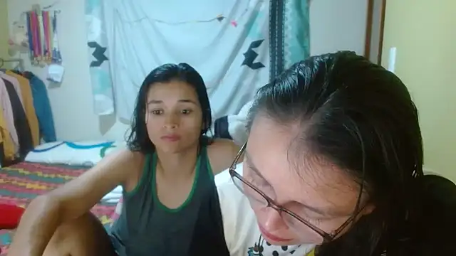 clayre and jill online show from December 19, 6:20 am