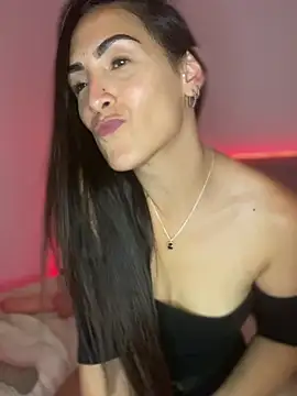 Snapshot of alessandra-a chatting on December 15, 11:42 pm alessandra-a online show from December 15, 11:42 pm