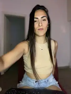 Snapshot of alessandra-a chatting on January 8, 10:27 pm alessandra-a online show from January 8, 10:27 pm