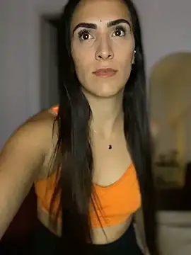 Snapshot of alessandra-a chatting on January 11, 5:31 am alessandra-a online show from January 11, 5:31 am