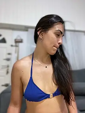 Snapshot of alessandra-a chatting on January 16, 2:41 am alessandra-a online show from January 16, 2:41 am