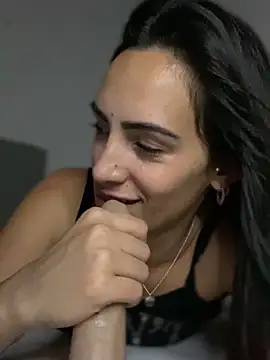 Snapshot of alessandra-a chatting on February 23, 10:20 pm alessandra-a online show from February 23, 10:20 pm