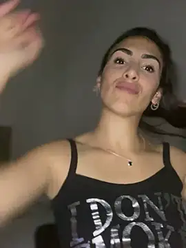 Snapshot of alessandra-a chatting on February 24, 3:23 am alessandra-a online show from February 24, 3:23 am