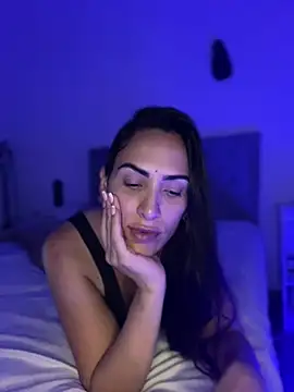 Snapshot of alessandra-a chatting on March 8, 5:38 am alessandra-a online show from March 8, 5:38 am