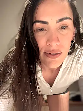 Snapshot of alessandra-a chatting on September 14, 11:37 pm alessandra-a online show from September 14, 11:37 pm