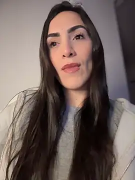 Snapshot of alessandra-a chatting on November 9, 3:27 am alessandra-a online show from November 9, 3:27 am