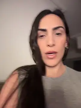 Snapshot of alessandra-a chatting on November 14, 2:10 am alessandra-a online show from November 14, 2:10 am