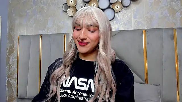 TomLondon  online show from January 29, 12:02 pm